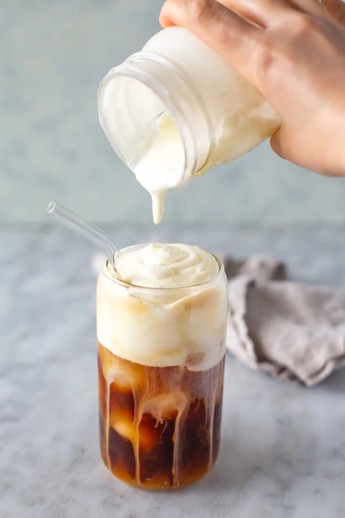 Classic Iced Cold Brew — That’s the original pairing; let the cold foam slowly melt into the coffee as you drink. Iced Vanilla Latte — To double the vanilla flavor, top a glass of iced espresso and milk with an extra layer of this foam Iced Matcha or Chai—The creamy sweetness balances the earthy, spiced notes beautifully. Affogato-Style Dessert — Spoon the cold foam over a scoop of vanilla ice cream; also pour espresso on top. Flavor twists—You can add a bit of cinnamon, brown sugar, caramel sauce, or even a splash of pumpkin spice syrup.